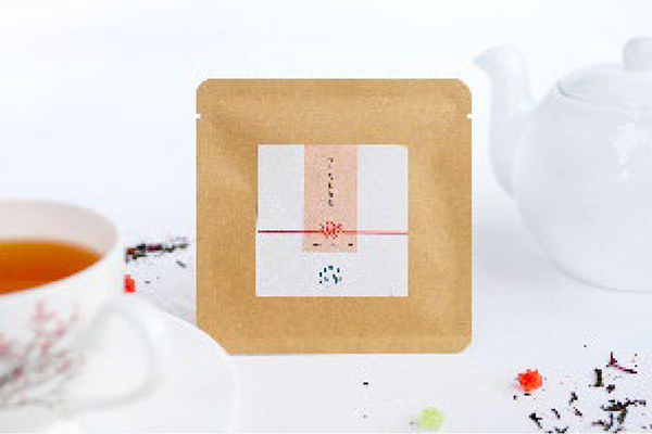 エアポートホテル30周年 もみじ和紅茶発売